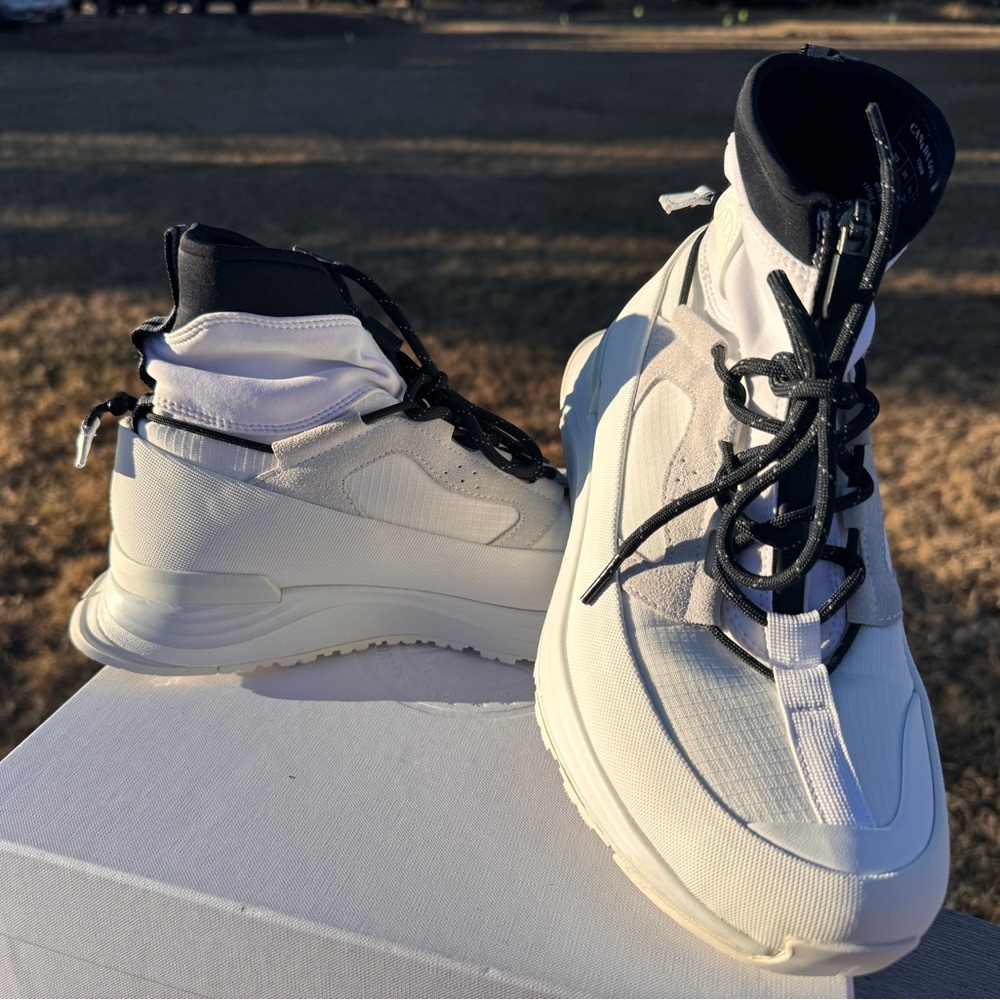 Canada Goose Women’s Glacier High Trail Sneakers White, women’s size US 8